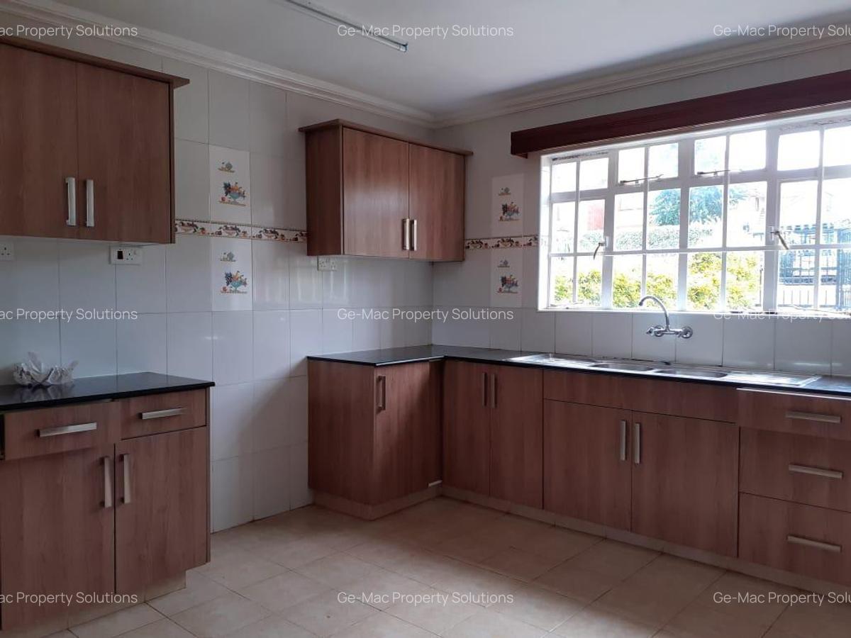 4 Bed House with En Suite in Kiambu Road - 12