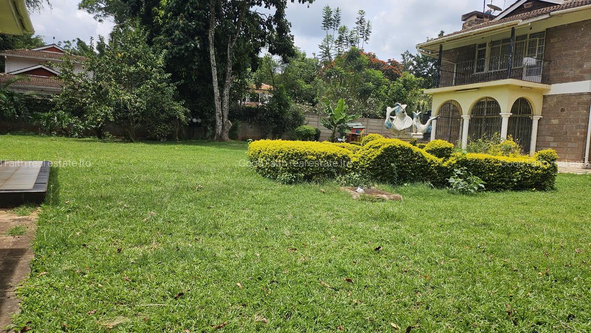 5 Bed House with En Suite in Runda - 15