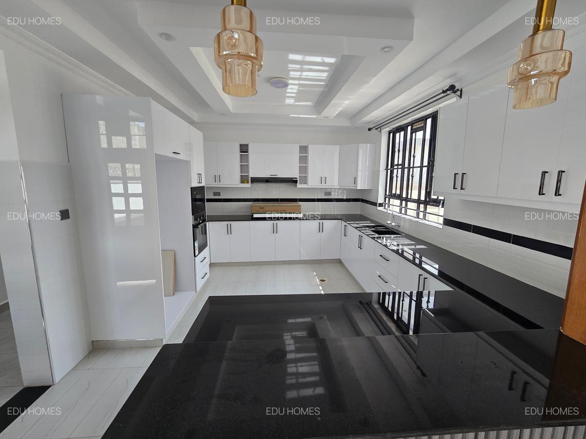 4 Bed House with En Suite at Thika Road - 11