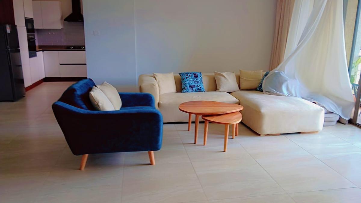 furnished 2 bed apartment with en suite in westlands area