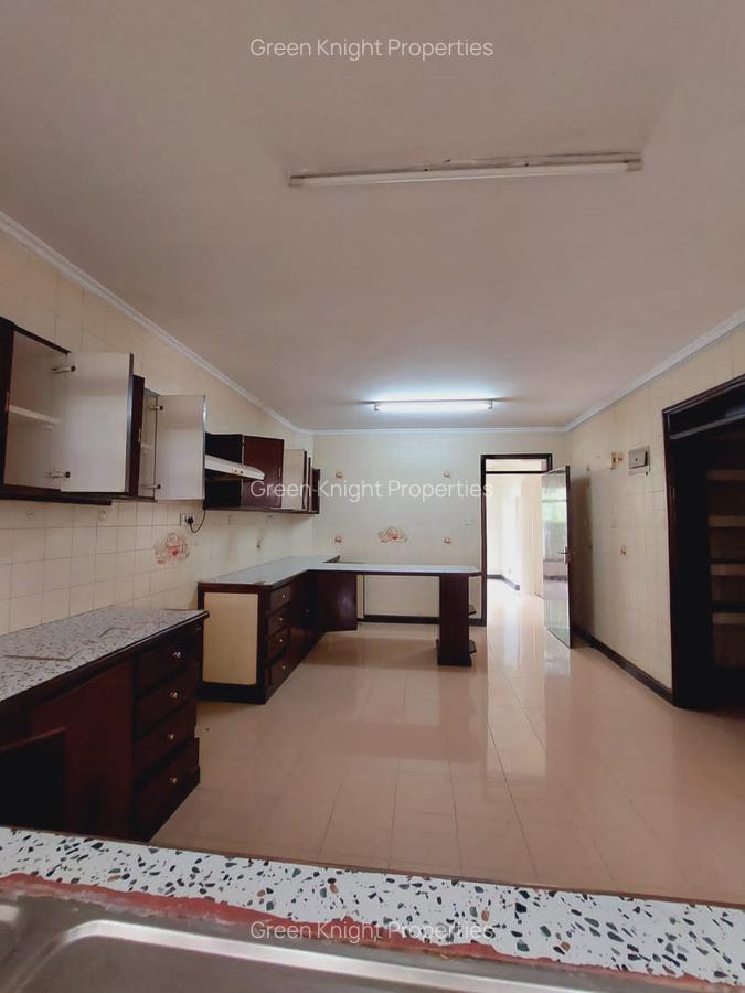 Serviced 5 Bed Apartment with En Suite in Riverside - 7