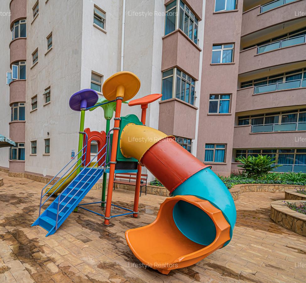 Serviced 3 Bed Apartment with En Suite at Valley Arcade - 12