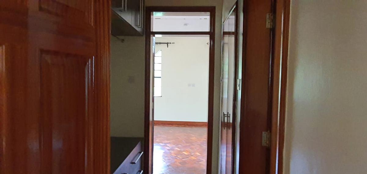 4 Bed Townhouse with En Suite in Lavington - 15