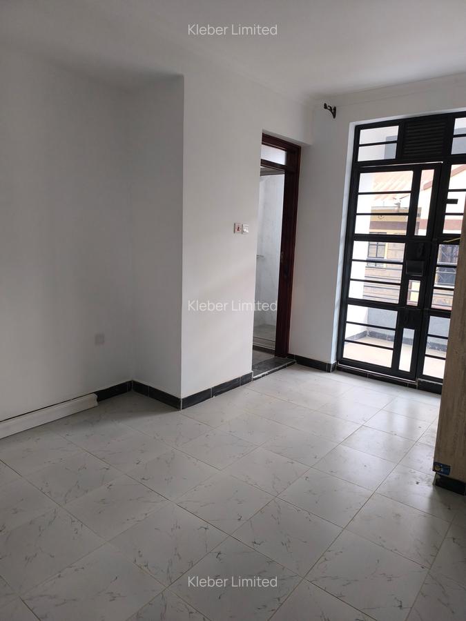 4 Bed Villa with En Suite at Kenyatta Road - 16