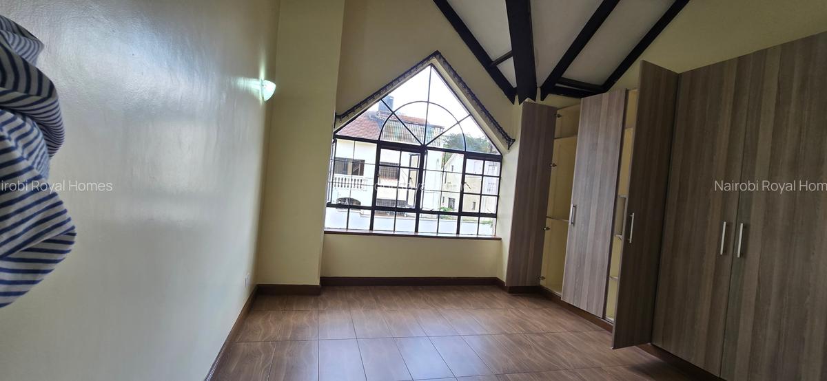 5 Bed Townhouse with En Suite at Convent Drive - 9