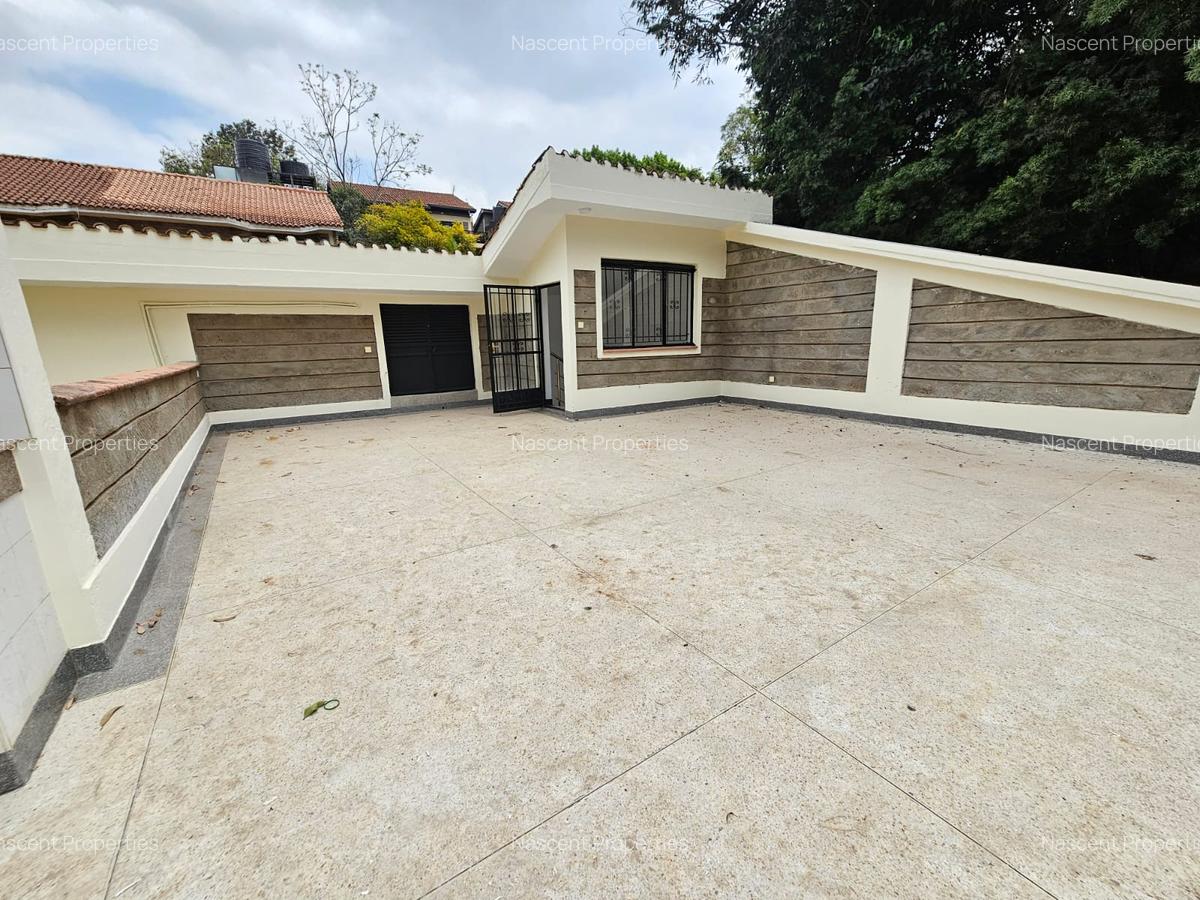4 Bed Townhouse with En Suite in Spring Valley - 13