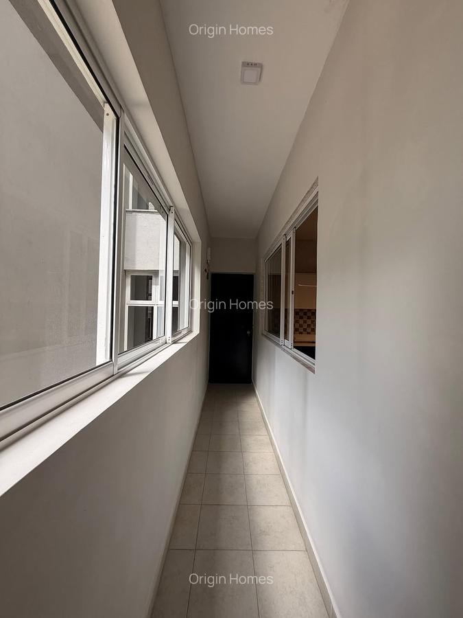 3 Bed Apartment with En Suite at Riverside Drive - 10