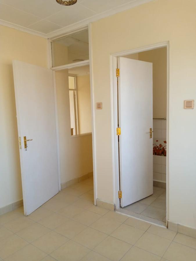 3 Bed House with En Suite at Plainsview - 11