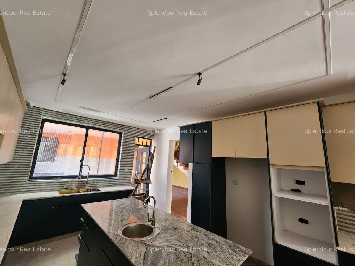 5 Bed Apartment with En Suite at Oloitoktok Road - 18