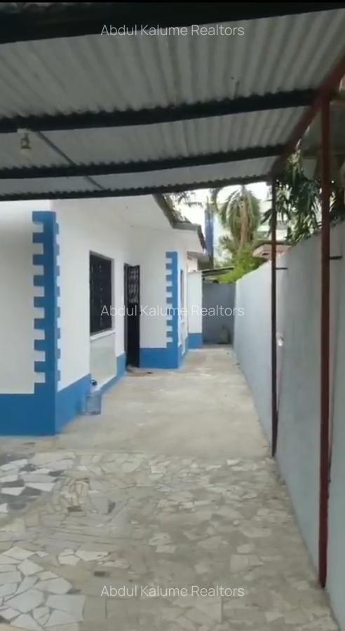 2 Bed House with En Suite at Bamburi - 12
