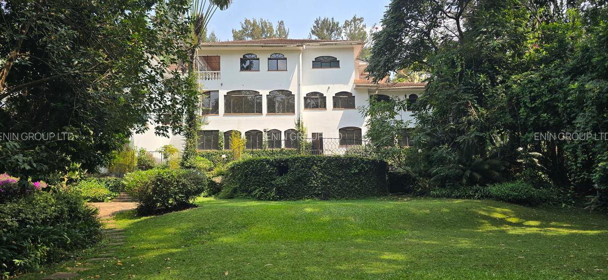 5 Bed Townhouse with En Suite at Nyari Central - 3