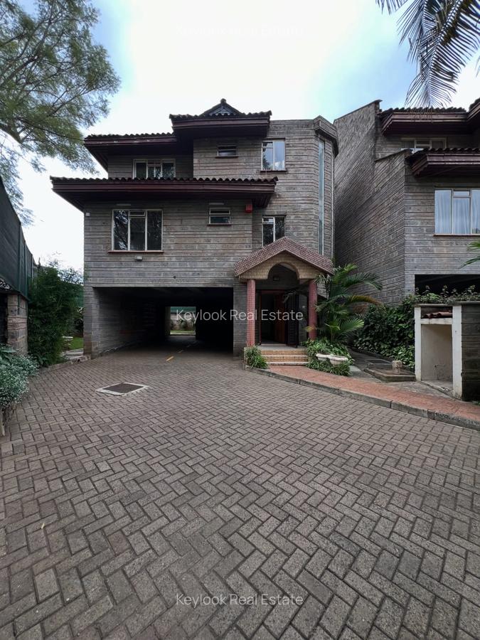 4 Bed Townhouse with En Suite at Lavington Green - 1