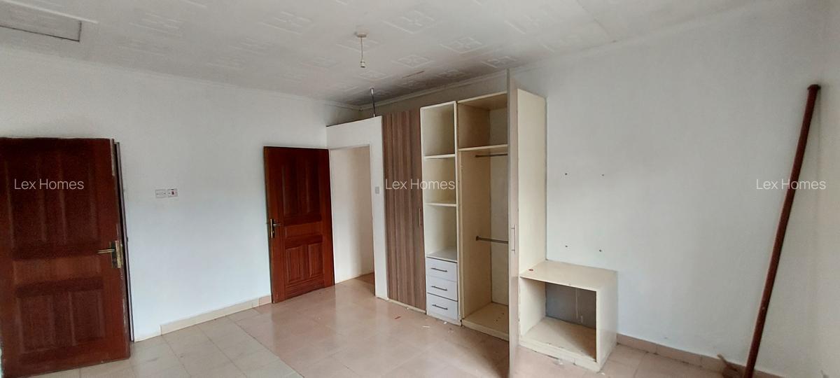 3 Bed House with En Suite at Nkoroi - 11