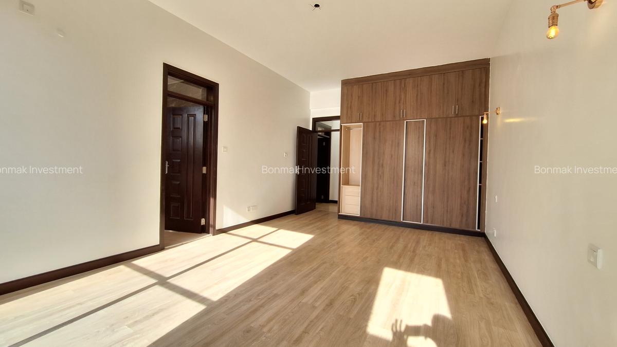 3 Bed Apartment with En Suite at Off General Mathenge - 14