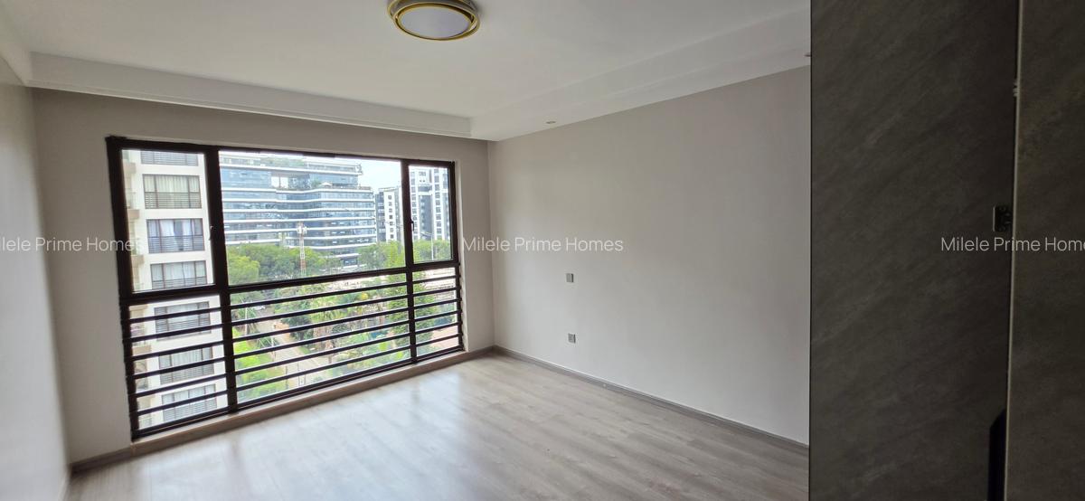 Serviced 3 Bed Apartment with En Suite at Riverside Drive - 7