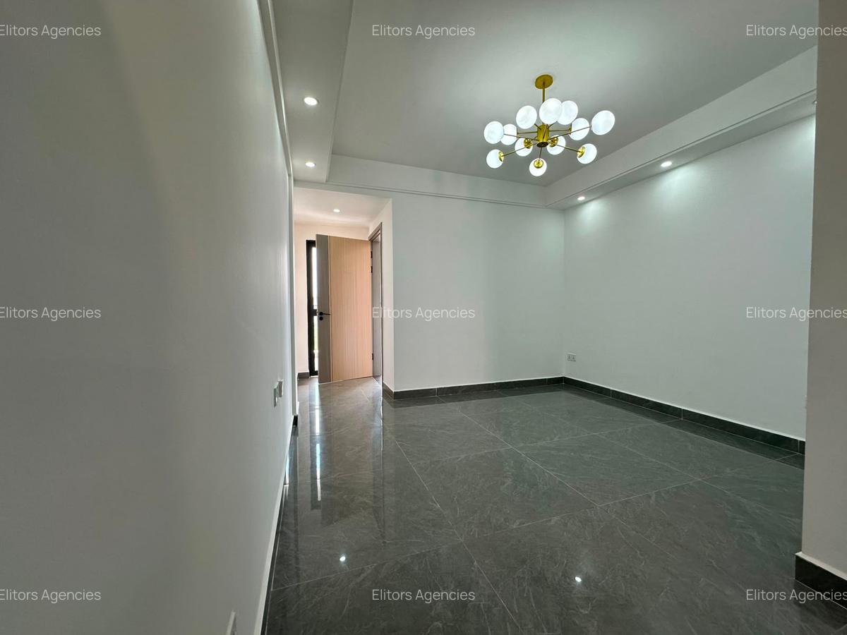 1 Bed Apartment with En Suite at Riverside Drive - 5