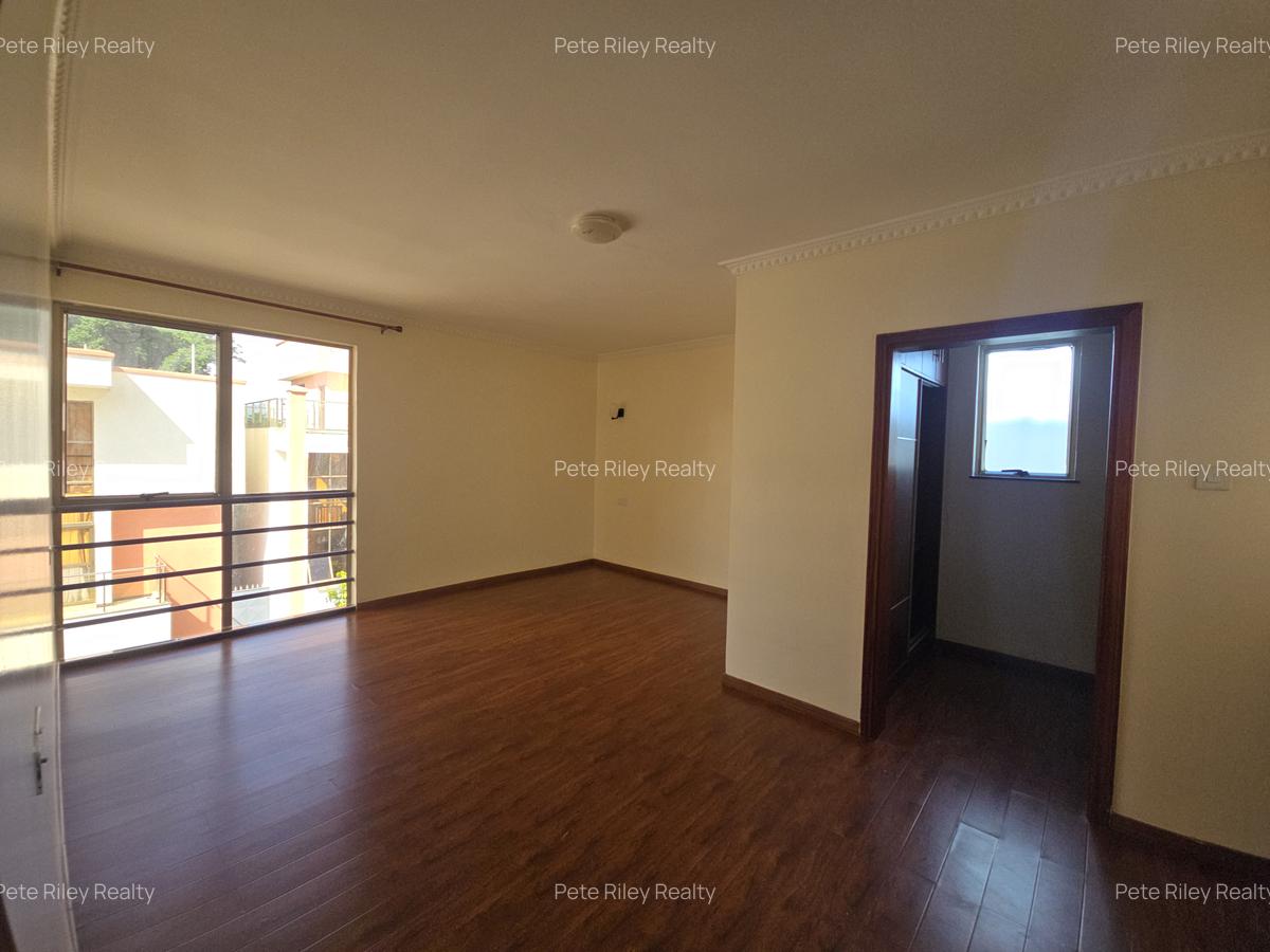 5 Bed Villa with En Suite at Chalbi Drive - 12