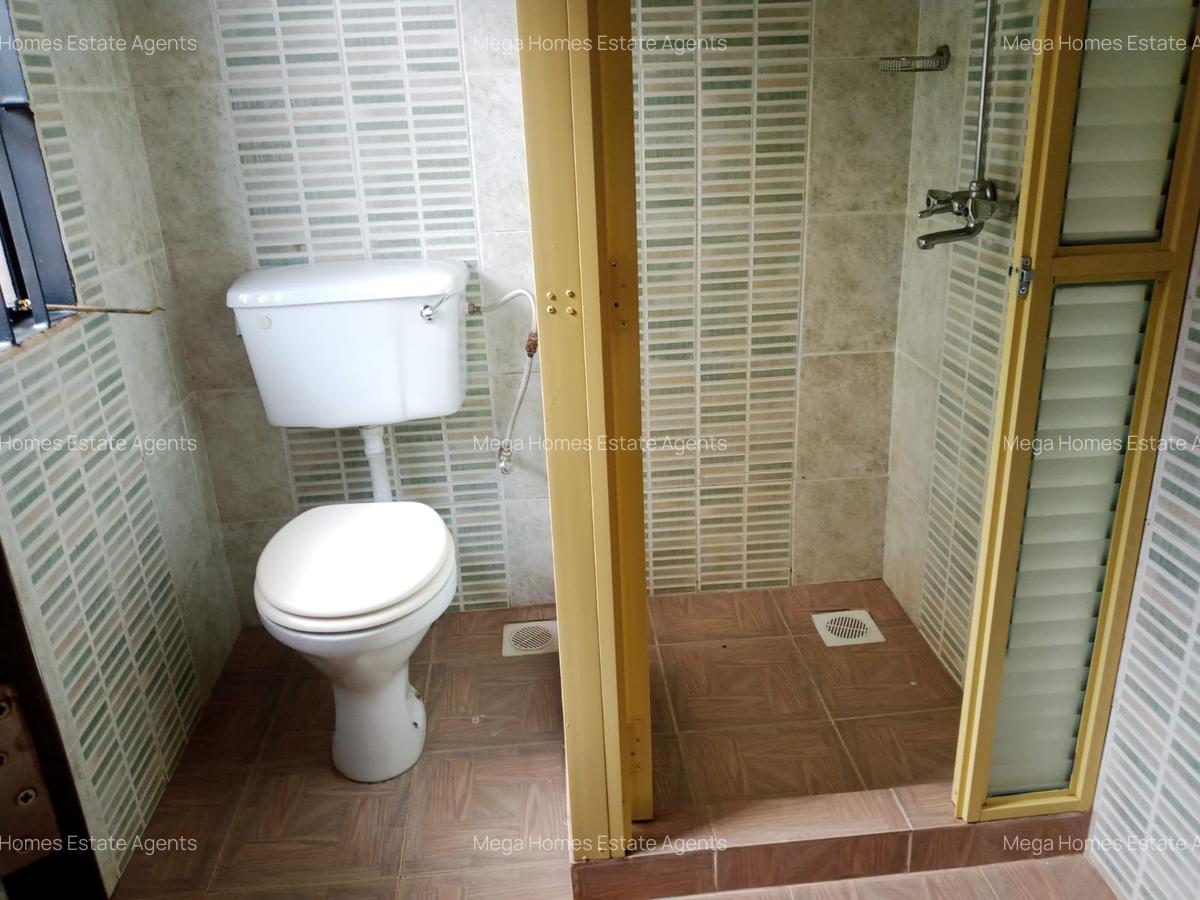 5 Bed House with En Suite in Nyari - 1
