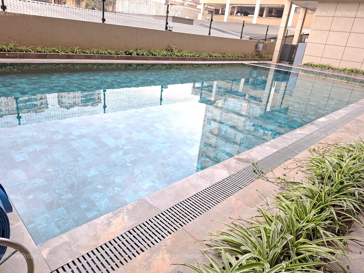 3 Bed Apartment with En Suite at Close To Westgate Mall - 2