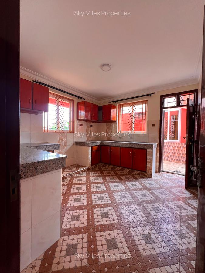 4 Bed House with En Suite at Mtwapa - 6