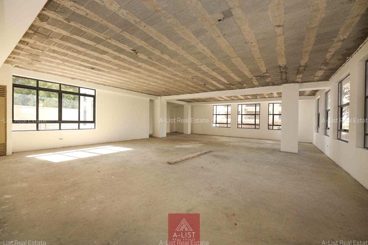 4,541 ft² Commercial Property with Service Charge Included at Padmore Road - 2