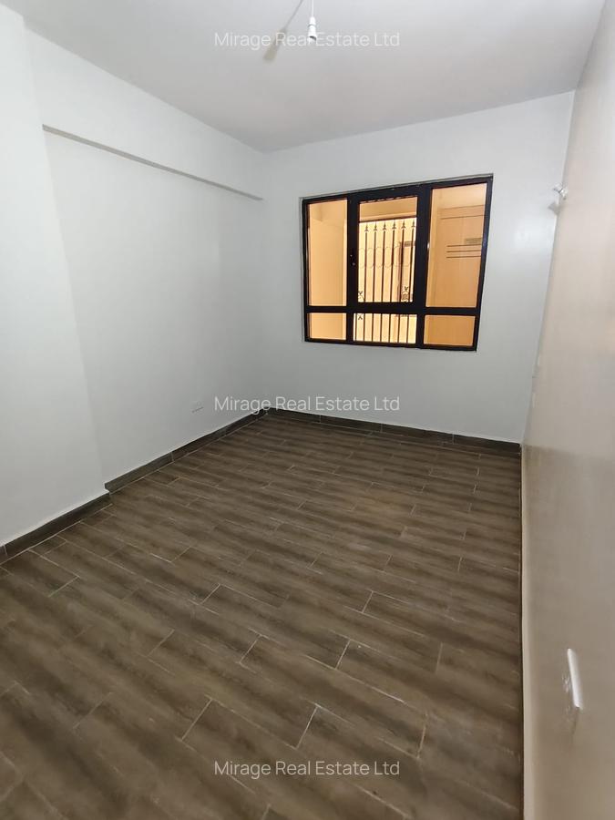 5 Bed Apartment with Staff Quarters in Parklands - 14