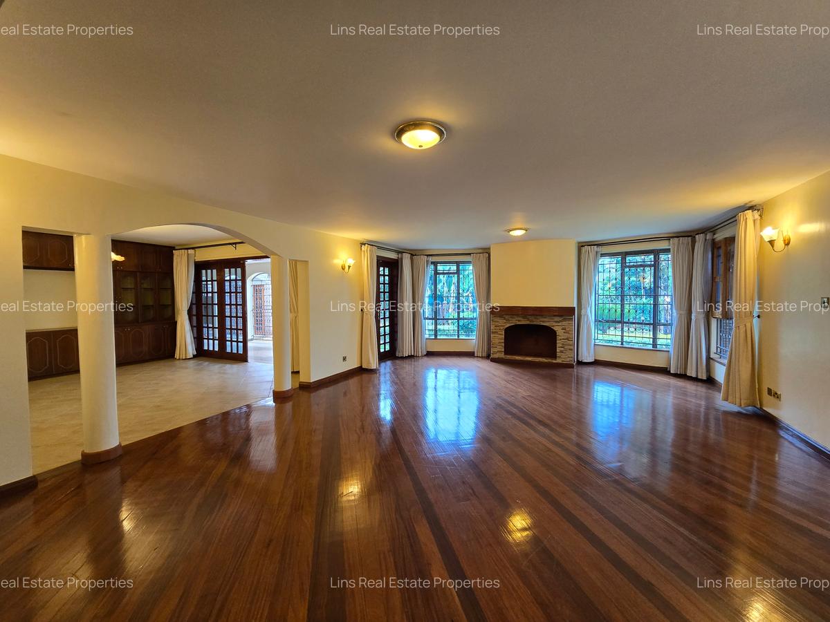 6 Bed House with En Suite in Runda - 8