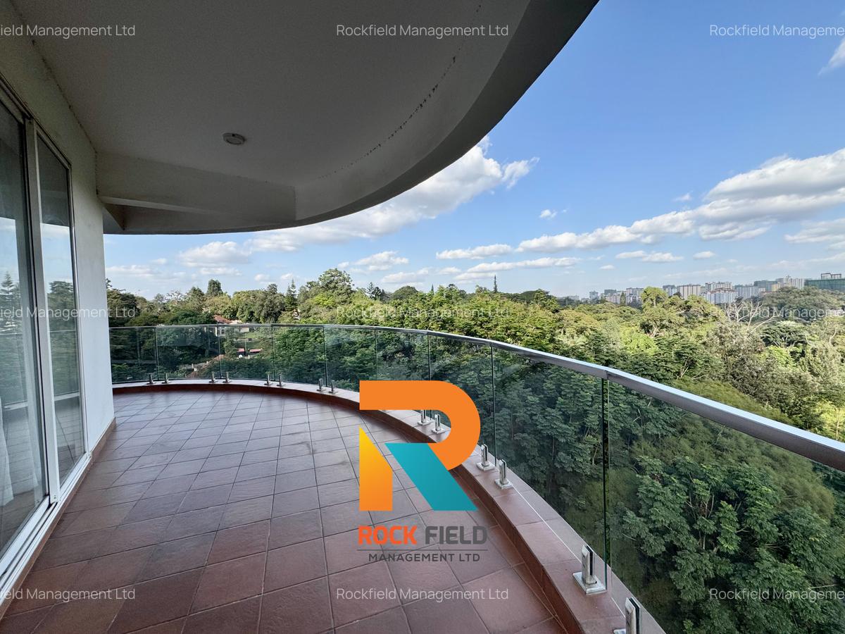 4 Bed Apartment with En Suite in Parklands - 8