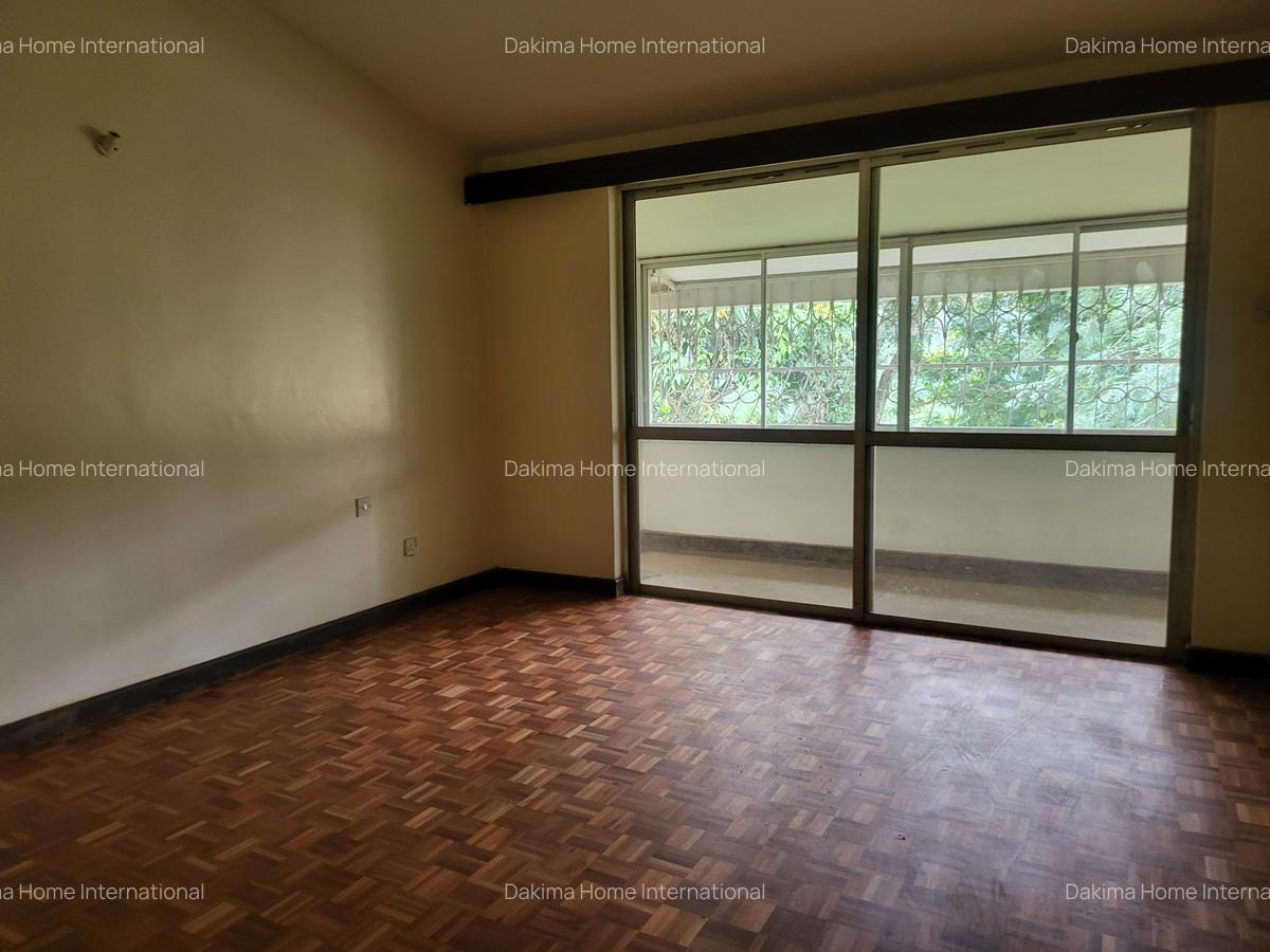 4 Bed Townhouse with En Suite in Spring Valley - 4