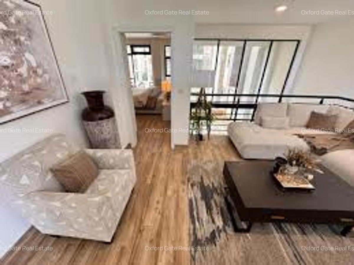 4 Bed Apartment with En Suite at Riverside Gardens - 2