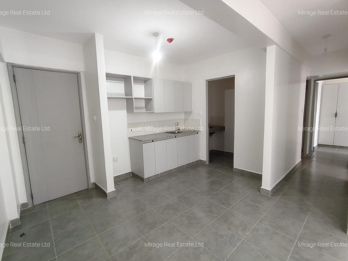 2 Bed Apartment with Swimming Pool in Garden Estate - 13
