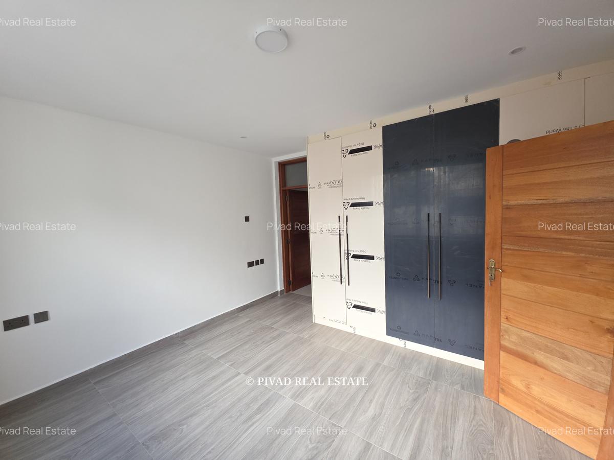 5 Bed Villa with Garden in Lavington - 9