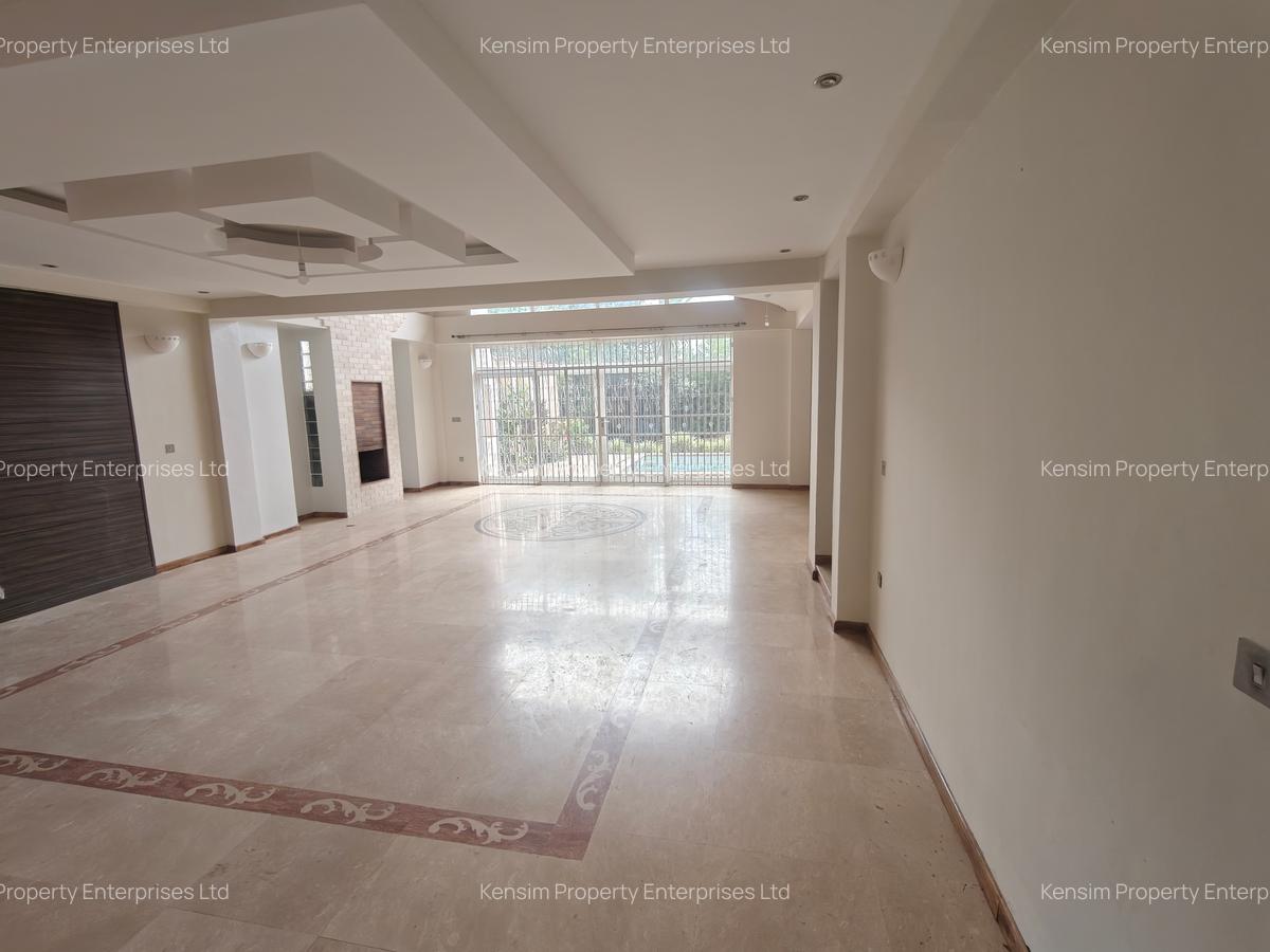 5 Bed Townhouse with En Suite in Lavington - 5