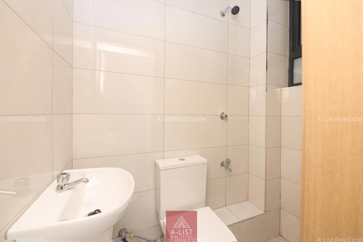 2 Bed Apartment with En Suite at Brookside Drive - 15