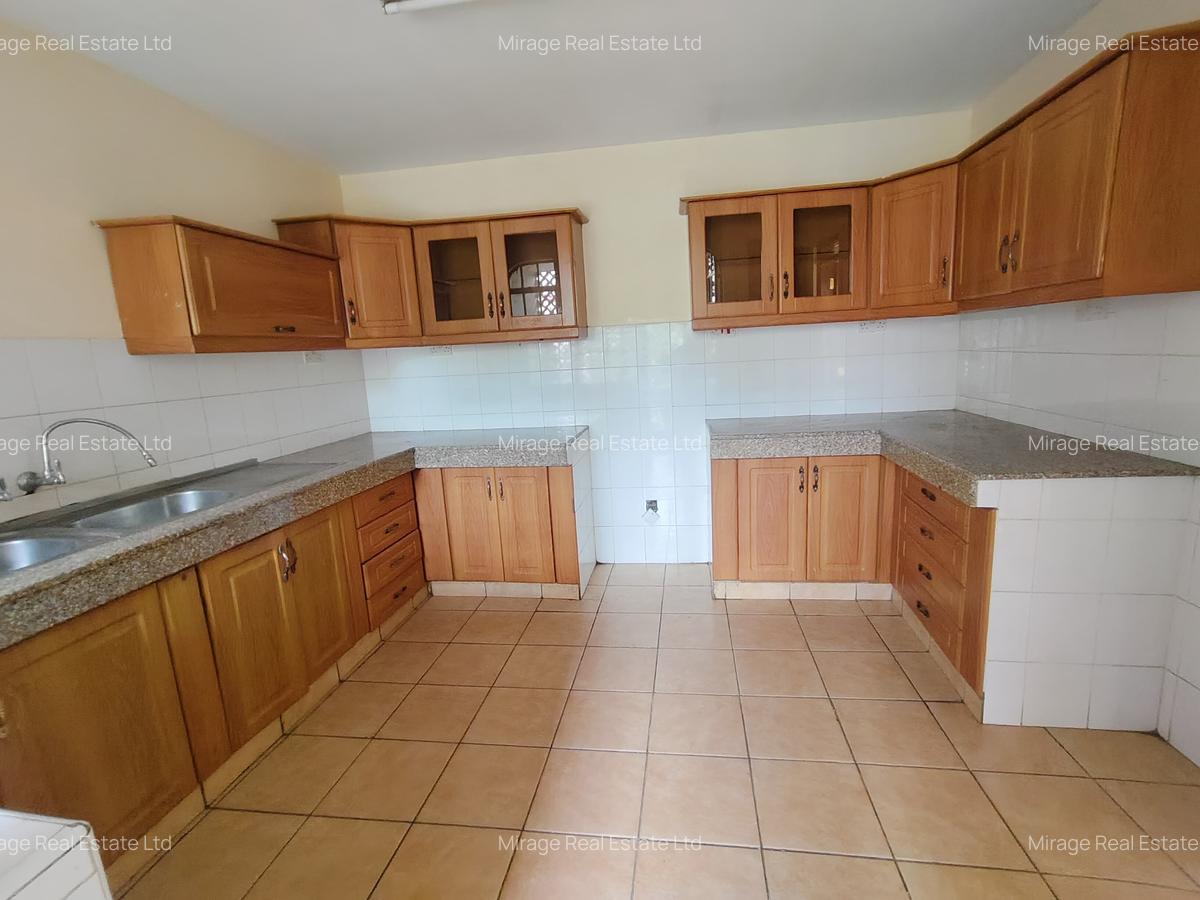 3 Bed Apartment with Borehole in Kilimani - 1