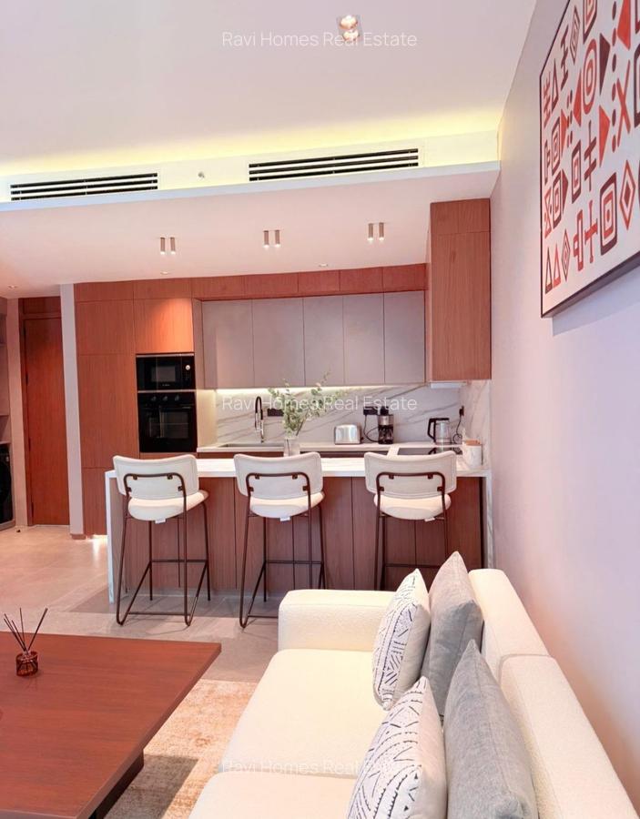 Serviced Studio Apartment with Swimming Pool at Un Crescent - 18