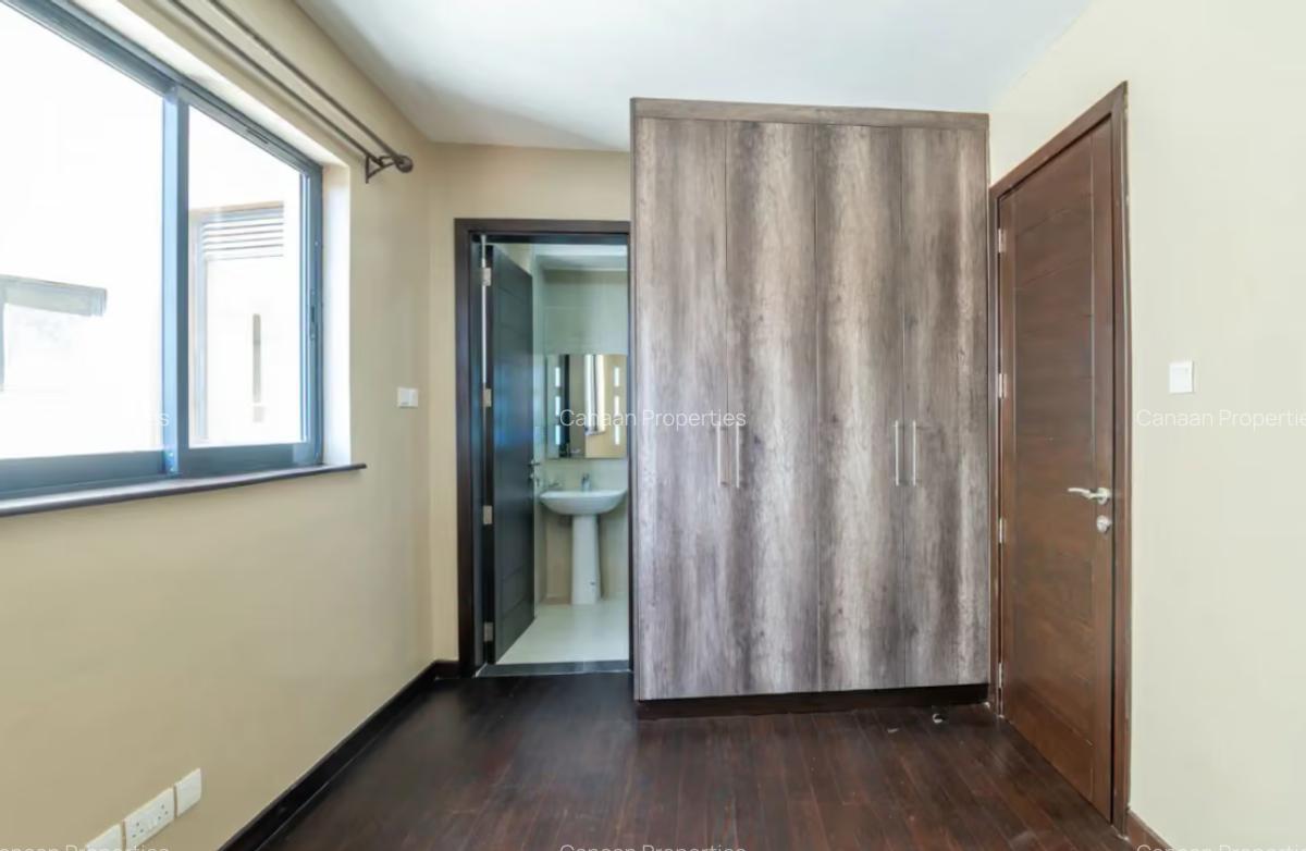 4 Bed Apartment with En Suite in Lavington - 6