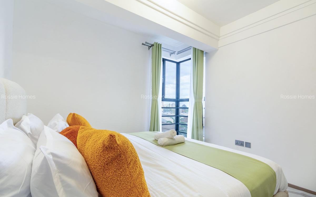 Serviced 2 Bed Apartment with En Suite in Kilimani - 16