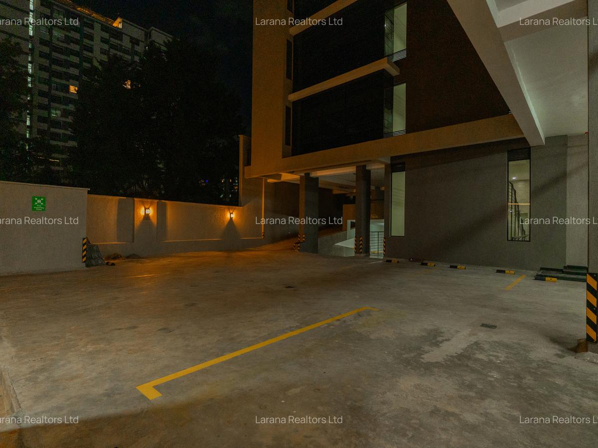 2,795 ft² Office with Backup Generator at George Padmore Rd - 18
