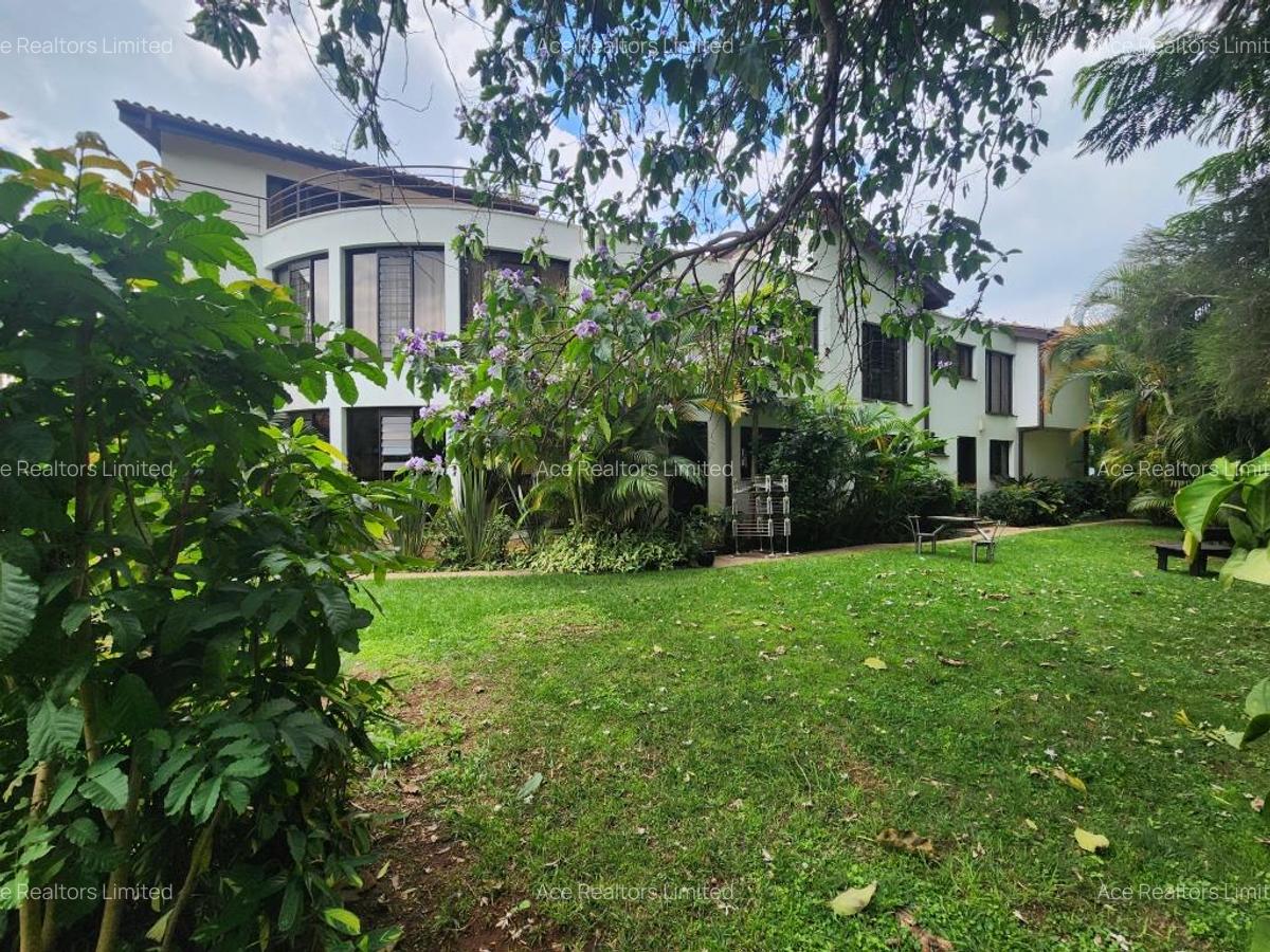 Furnished 1 Bed Apartment with En Suite at Westlands. - 2