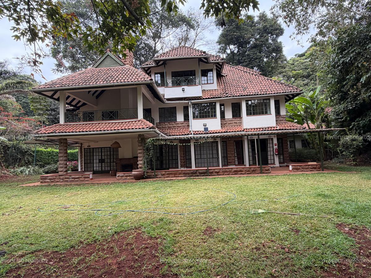 5 Bed Villa at Rosslyn - 1