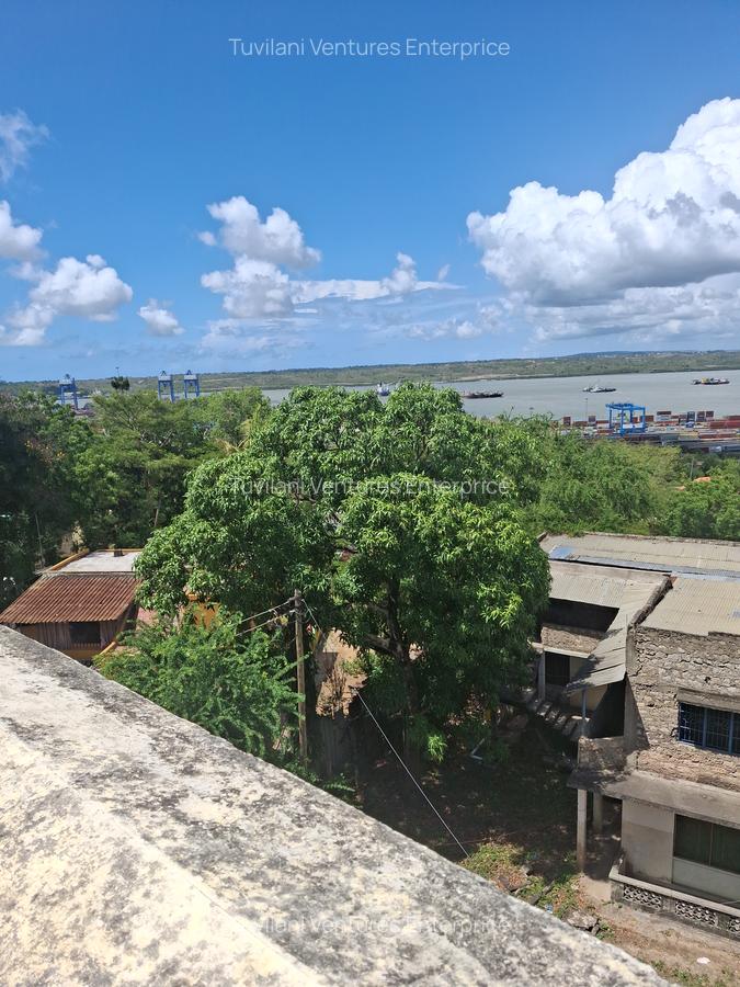 Land at Changamwe - 14