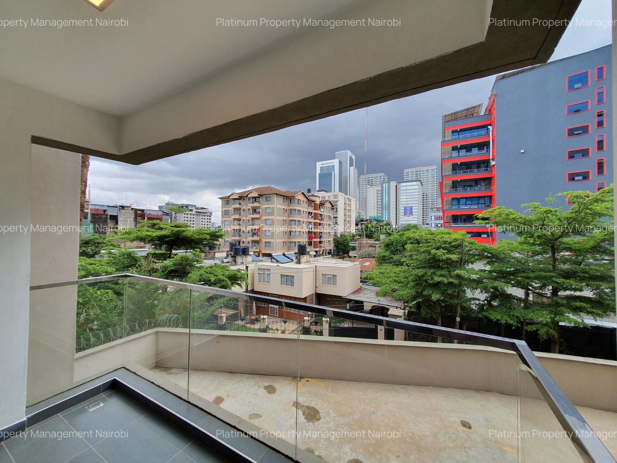 2 Bed Apartment with En Suite at Ojijo Rd - 14