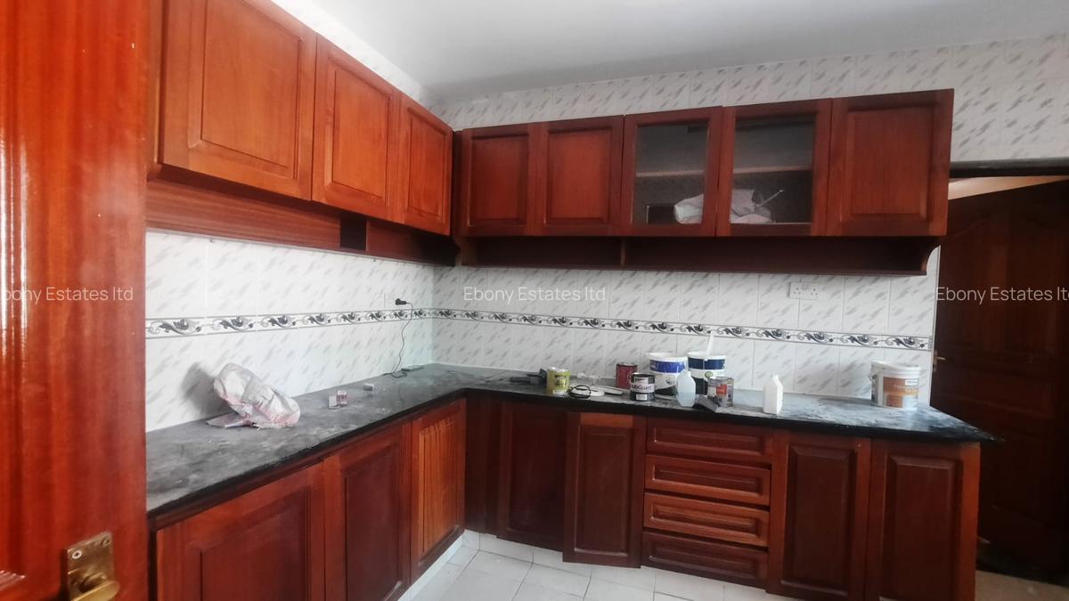 5 Bed Townhouse with En Suite in Lavington - 13