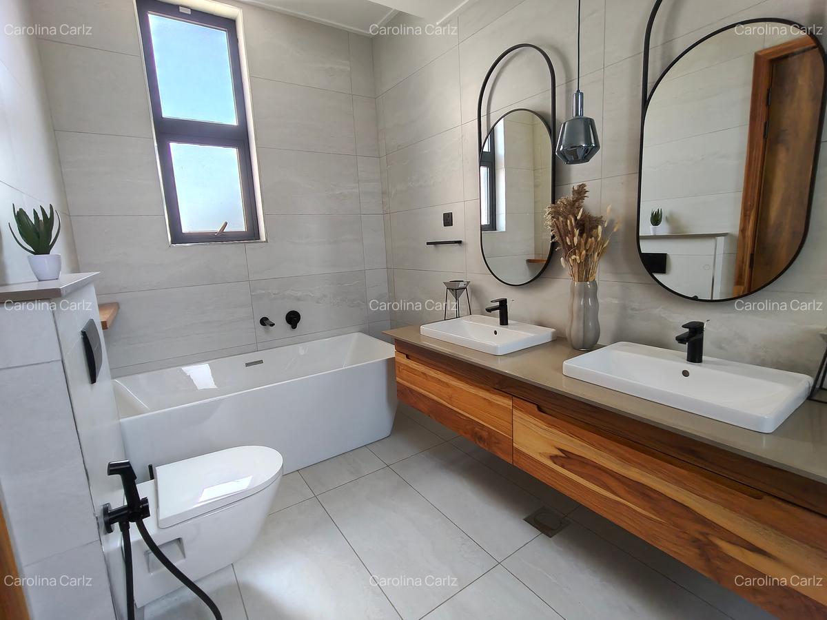 4 Bed Villa with En Suite at Westlands - 16