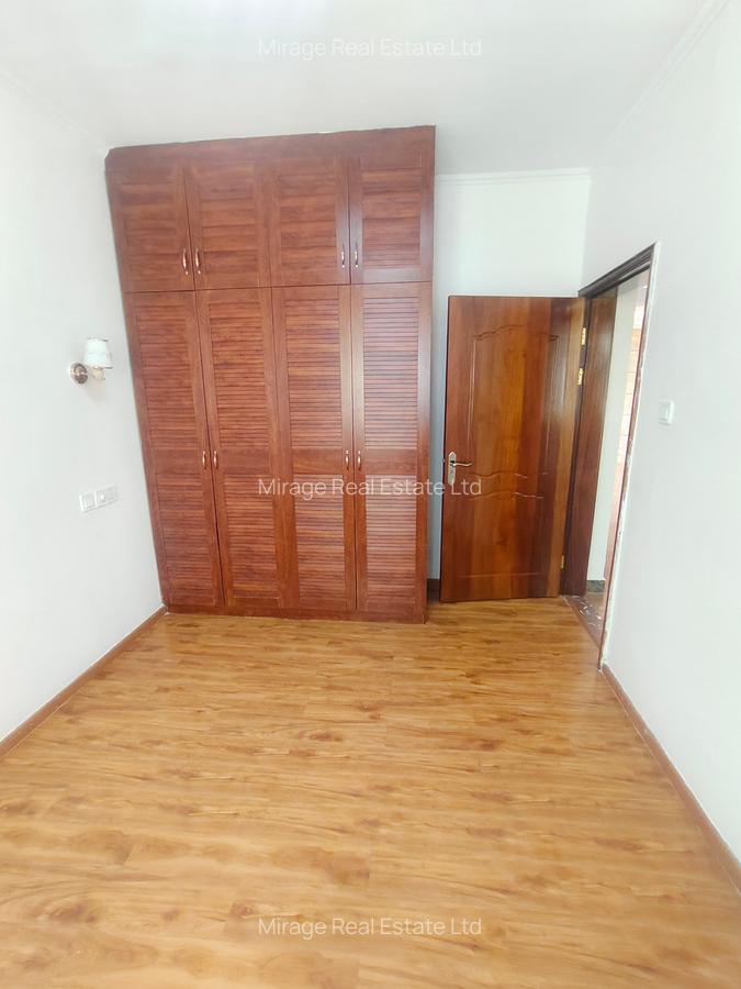 3 Bed Apartment with Swimming Pool in Kilimani - 12