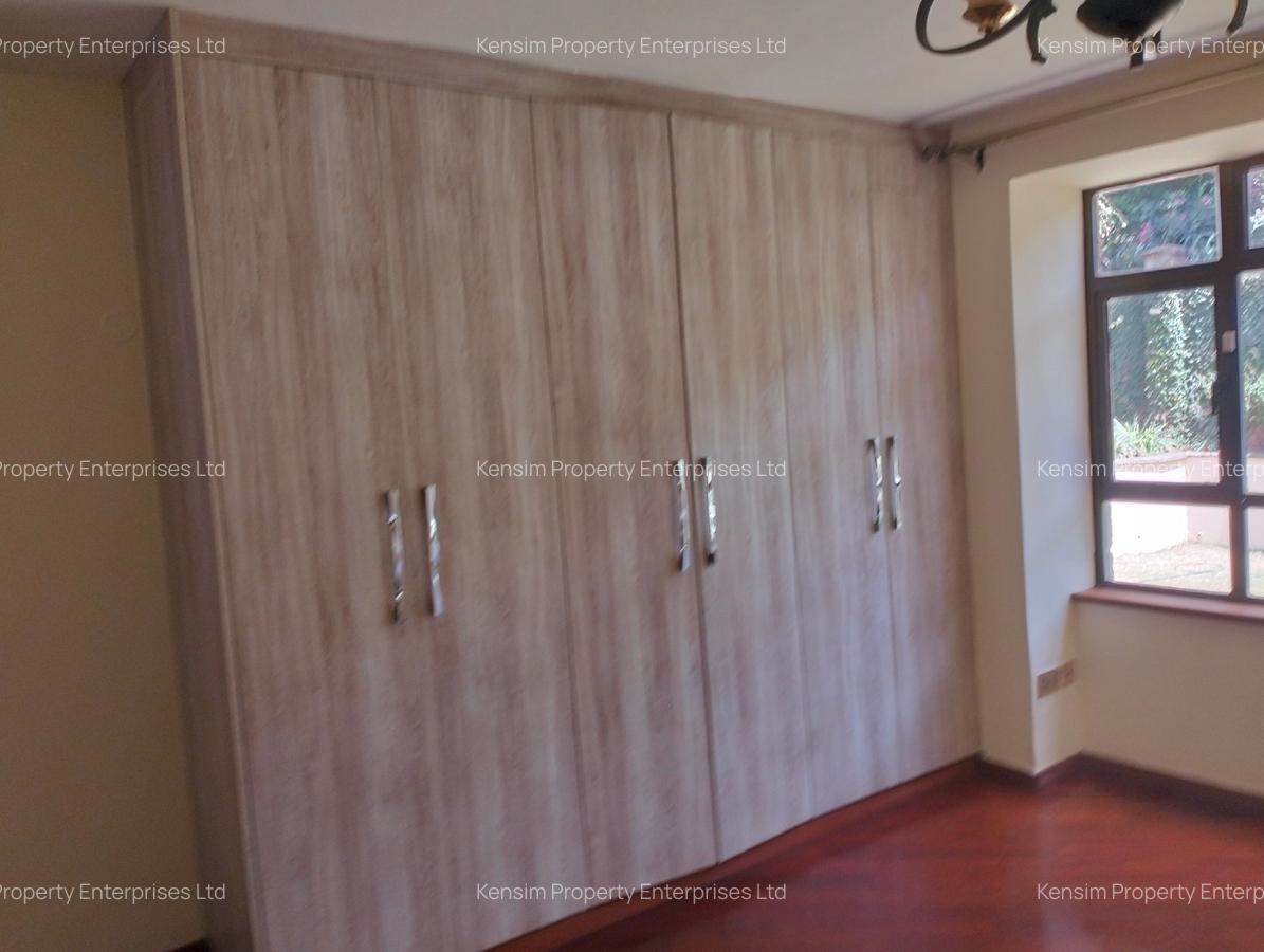5 Bed Townhouse with En Suite in Lavington - 16