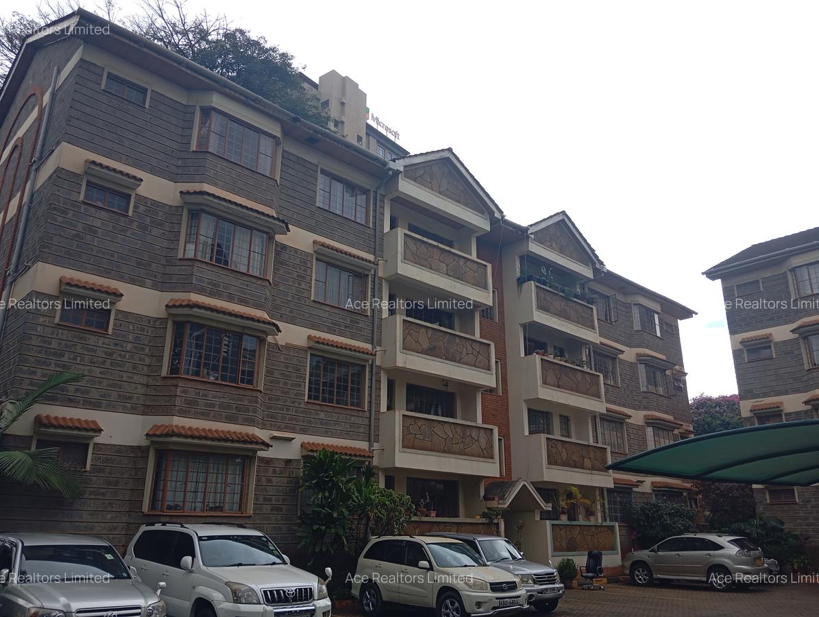 3 Bed Apartment with En Suite at Westlands Avenue - 10