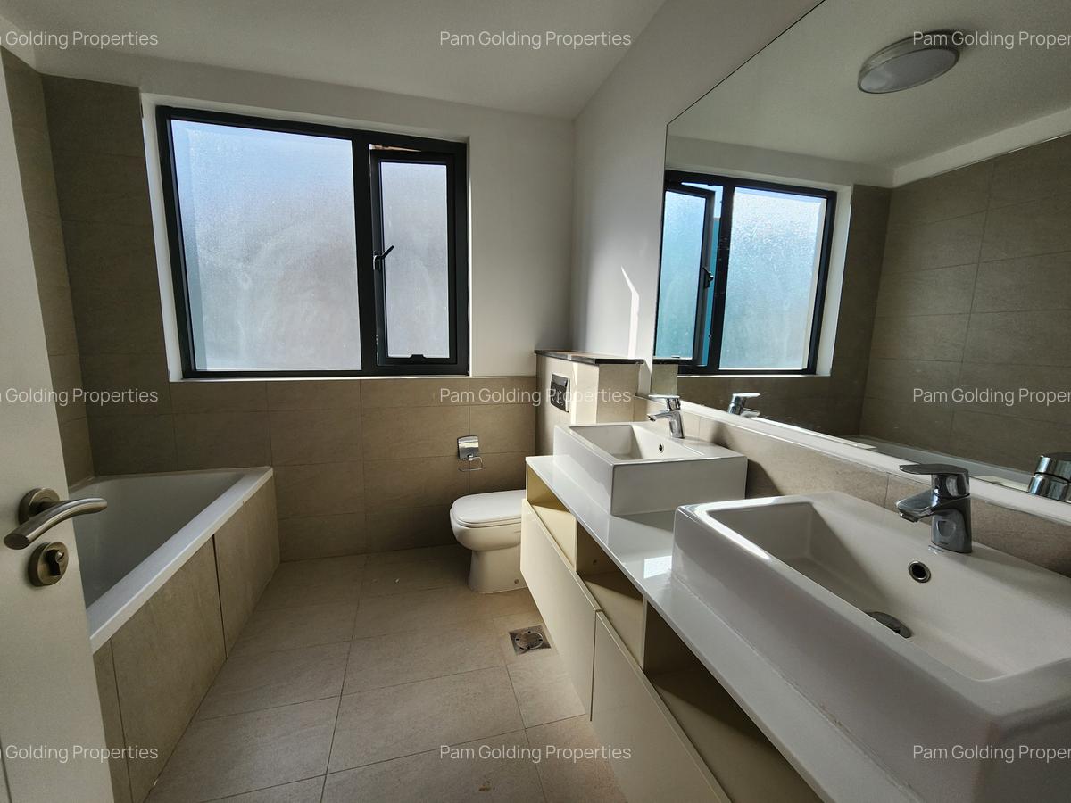 4 Bed Townhouse with En Suite in Thika Road - 8