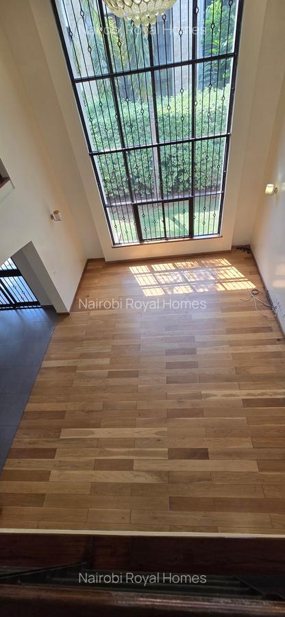 5 Bed Townhouse with En Suite at Lavington Green - 12
